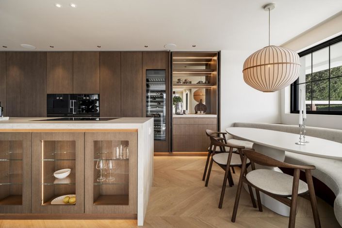 Image No.13-5 Bed Property for sale