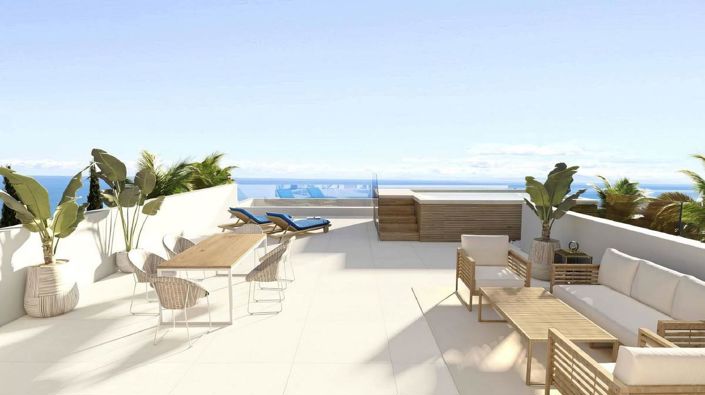 Image No.2-5 Bed Property for sale