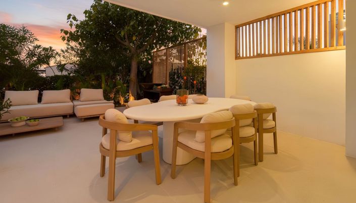 Image No.12-4 Bed Property for sale