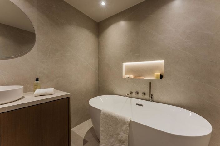 Image No.30-4 Bed Property for sale