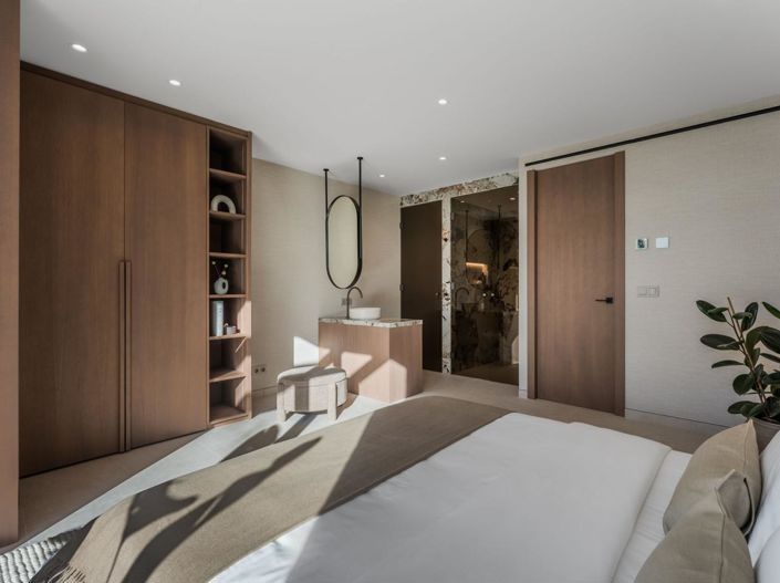 Image No.32-4 Bed Property for sale