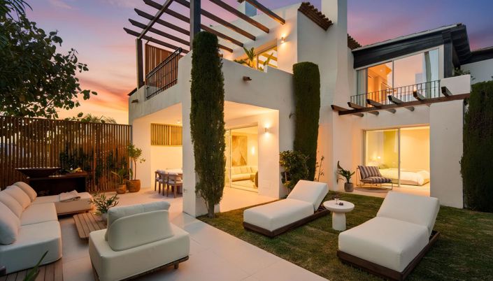 Image No.38-4 Bed Property for sale