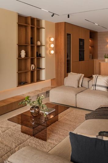 Image No.2-4 Bed Property for sale