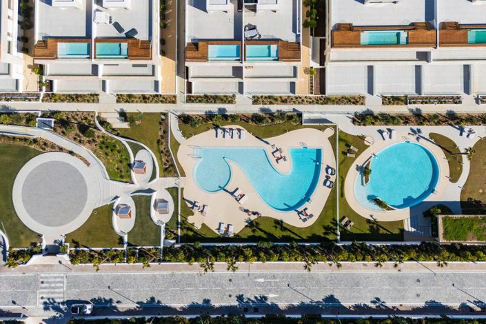 Image No.42-4 Bed Property for sale