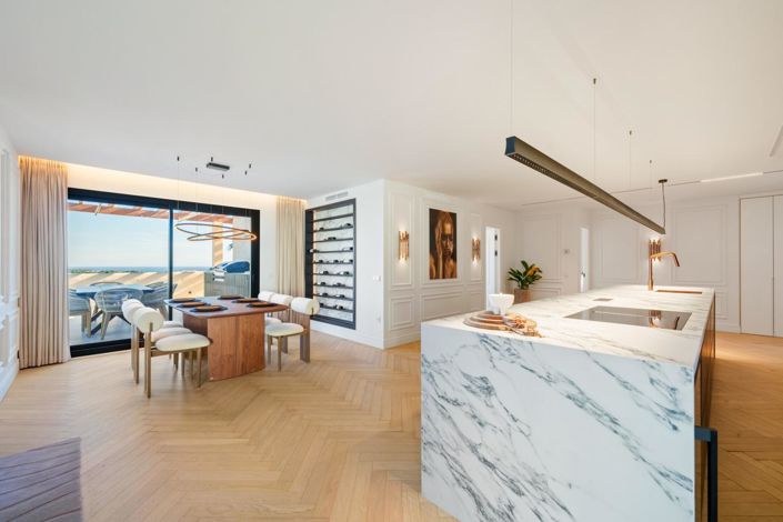 Image No.17-3 Bed Property for sale