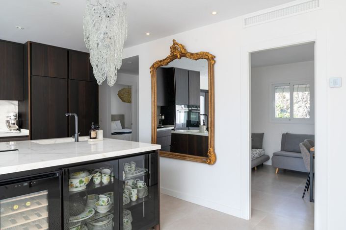 Image No.14-3 Bed Property for sale