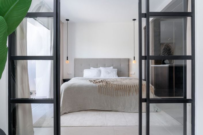 Image No.9-3 Bed Property for sale