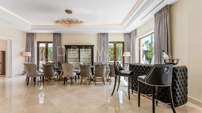 Image No.37-8 Bed Property for sale