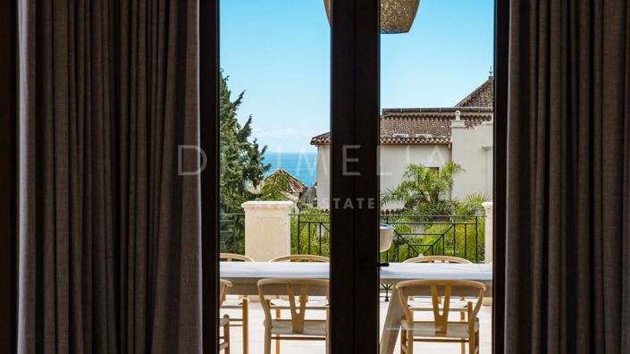 Image No.49-8 Bed Property for sale