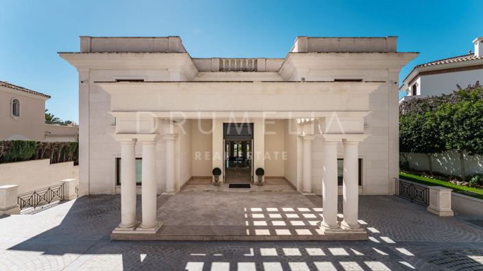 Image No.50-8 Bed Property for sale