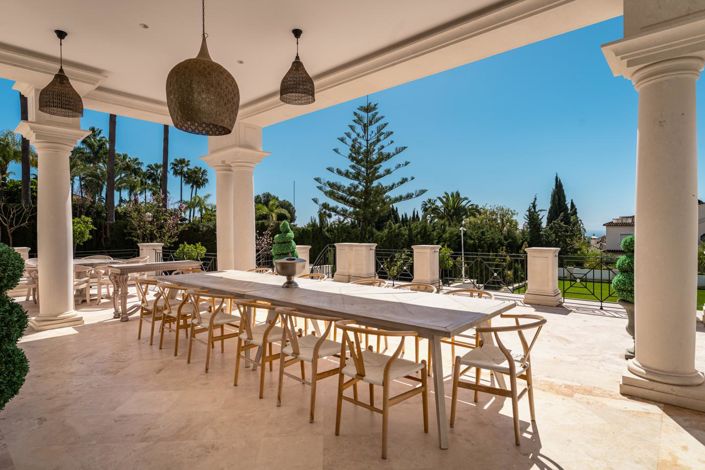 Image No.51-8 Bed Property for sale