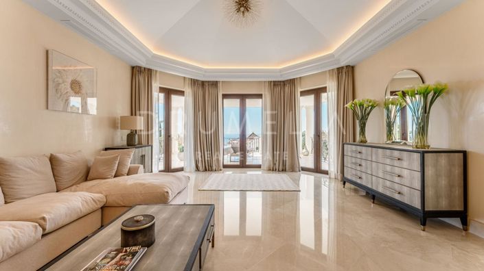 Image No.7-8 Bed Property for sale