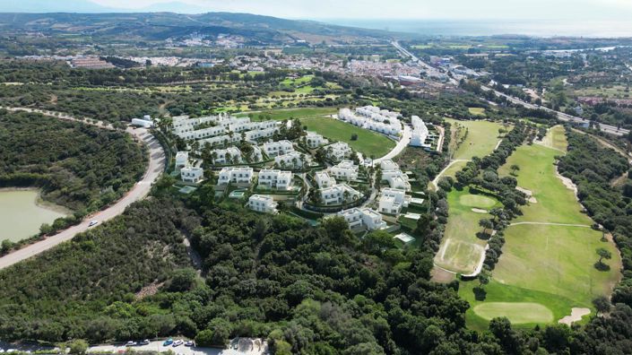 Image No.29-3 Bed Property for sale