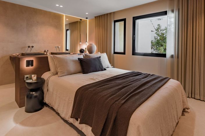 Image No.4-3 Bed Property for sale