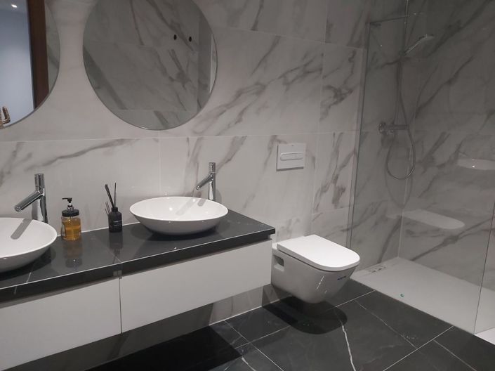 Image No.15-4 Bed Property for sale