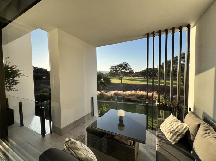 Image No.6-3 Bed Property for sale