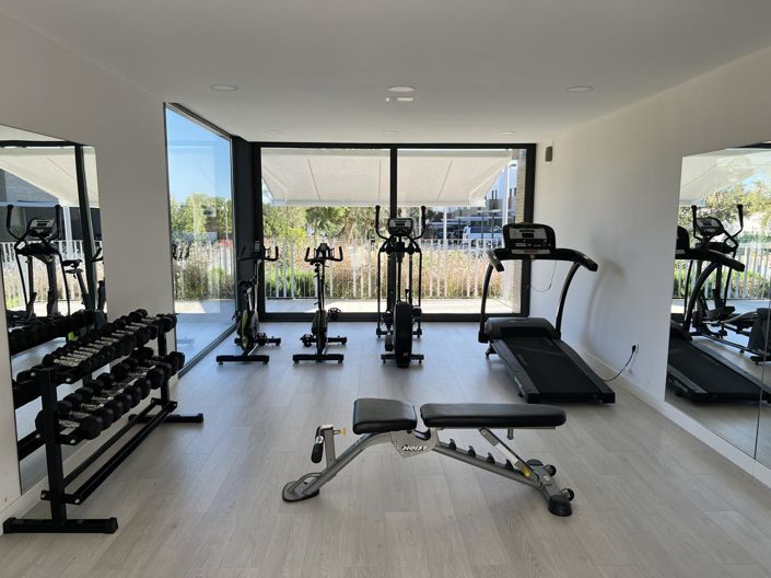 Image No.18-4 Bed Property for sale