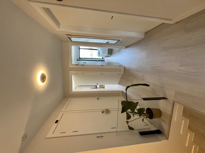 Image No.19-4 Bed Property for sale