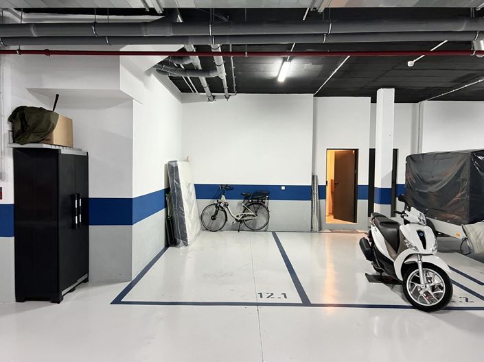 Image No.32-4 Bed Property for sale