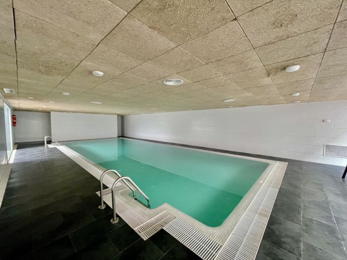 Image No.41-3 Bed Property for sale