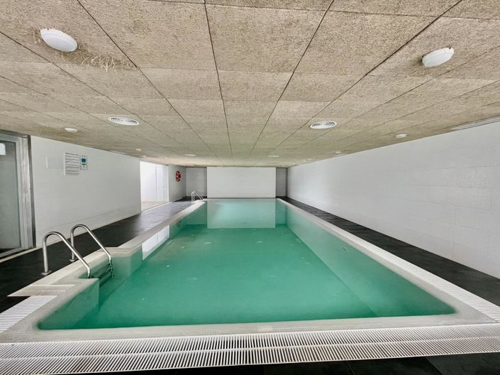 Image No.42-3 Bed Property for sale