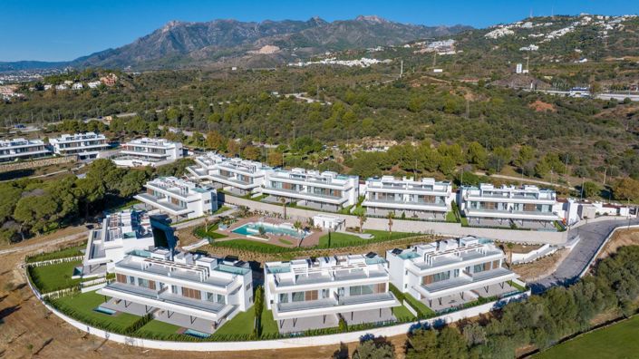 Image No.7-3 Bed Property for sale