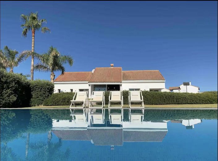 Image No.7-6 Bed Property for sale