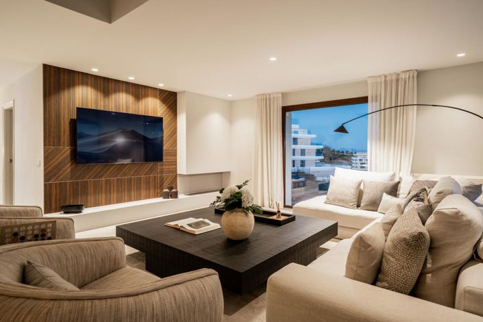 Image No.18-5 Bed Property for sale