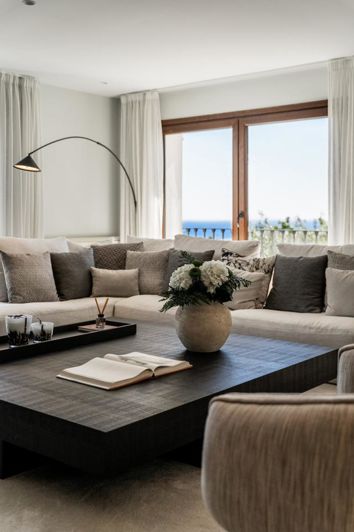 Image No.22-5 Bed Property for sale