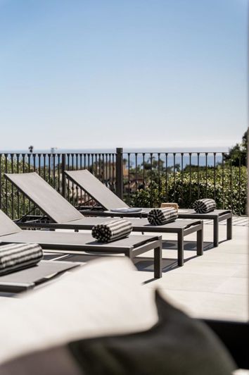 Image No.32-5 Bed Property for sale