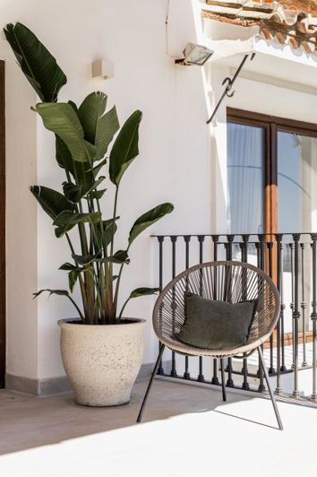 Image No.6-5 Bed Property for sale