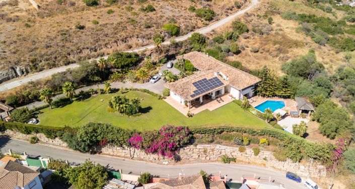 Image No.3-5 Bed Property for sale