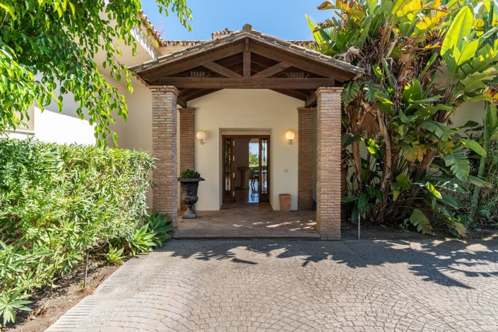 Image No.32-5 Bed Property for sale