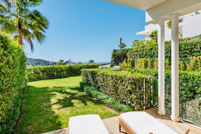 Image No.14-3 Bed Property for sale