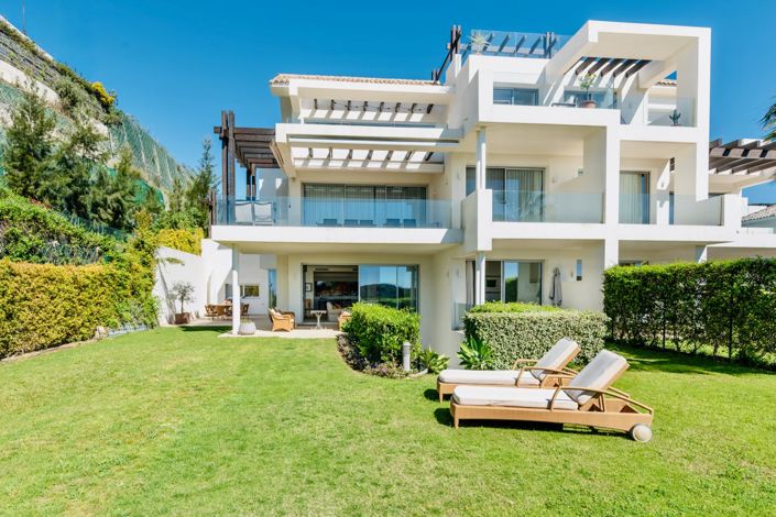 Image No.3-3 Bed Property for sale