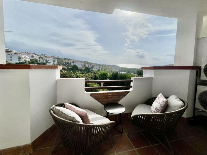 Image No.20-3 Bed Property for sale