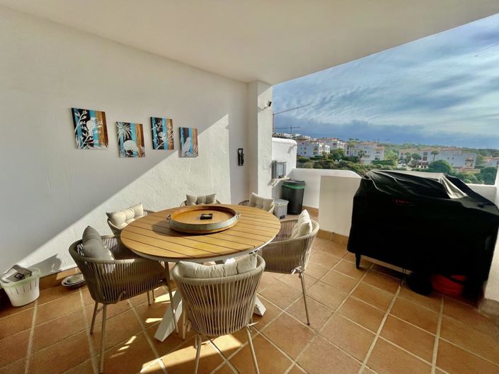 Image No.22-3 Bed Property for sale