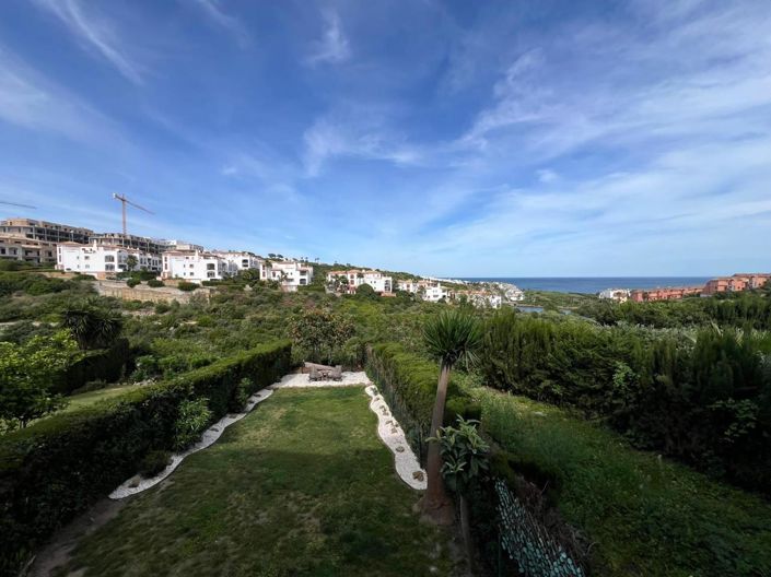 Image No.32-3 Bed Property for sale