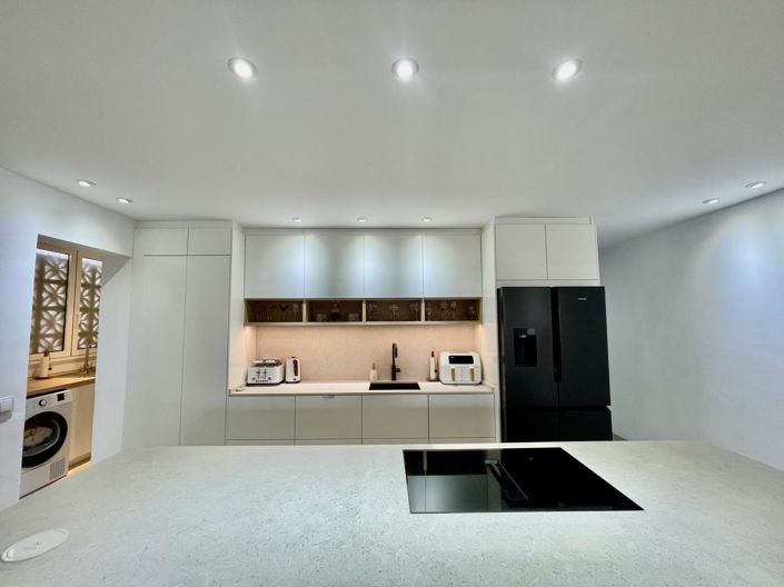 Image No.4-3 Bed Property for sale