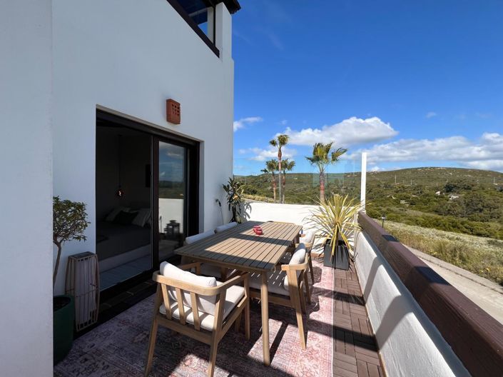 Image No.14-2 Bed Property for sale