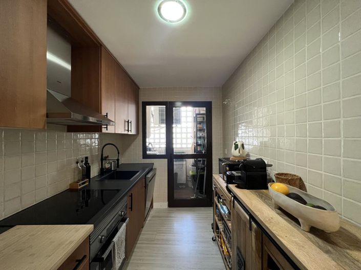Image No.8-2 Bed Property for sale