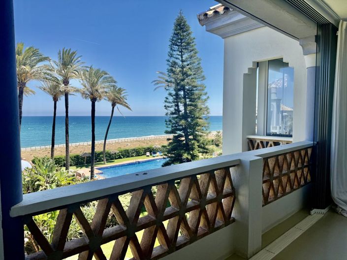 Image No.21-3 Bed Property for sale