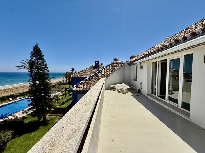 Image No.47-3 Bed Property for sale