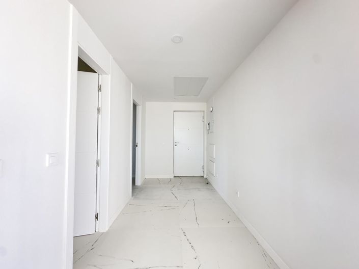 Image No.13-2 Bed Property for sale
