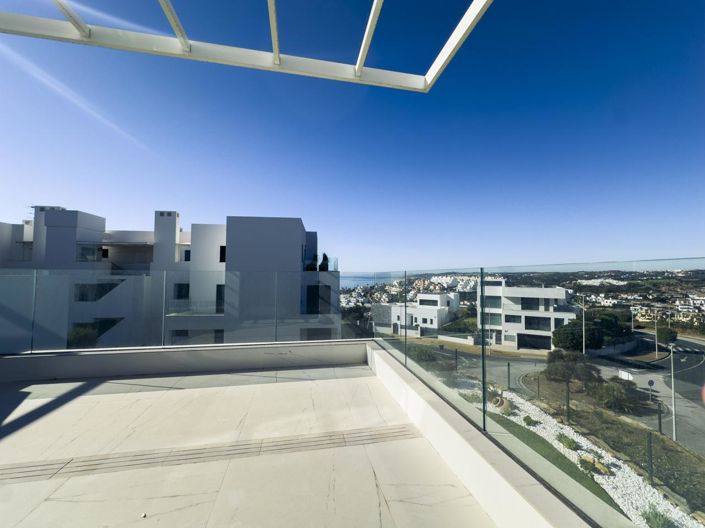 Image No.16-2 Bed Property for sale