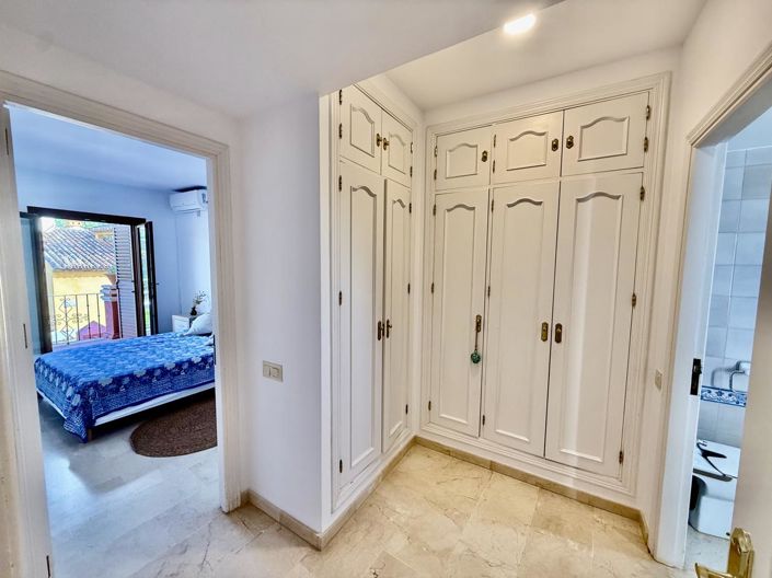 Image No.22-2 Bed Property for sale