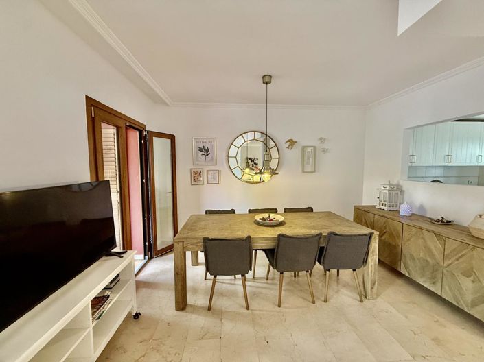 Image No.27-2 Bed Property for sale