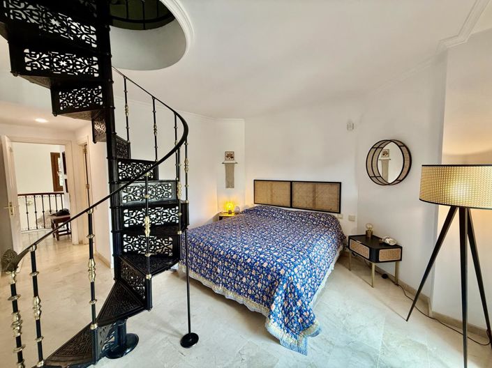 Image No.29-2 Bed Property for sale