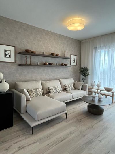 Image No.16-3 Bed Property for sale