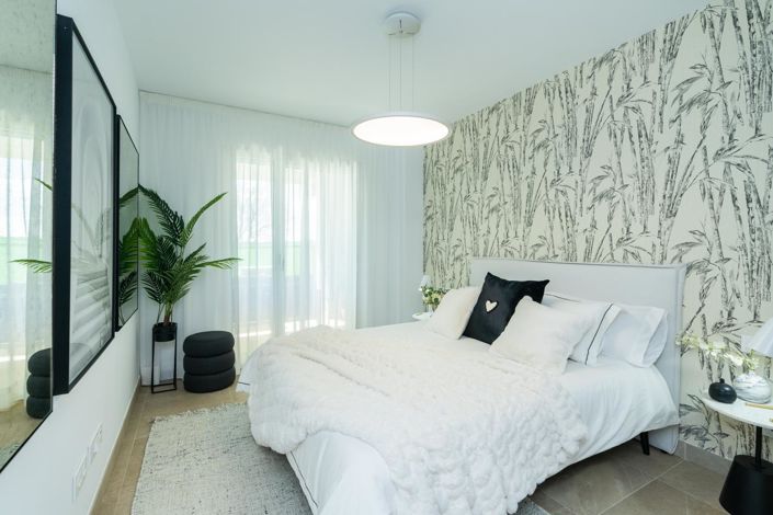Image No.19-2 Bed Property for sale